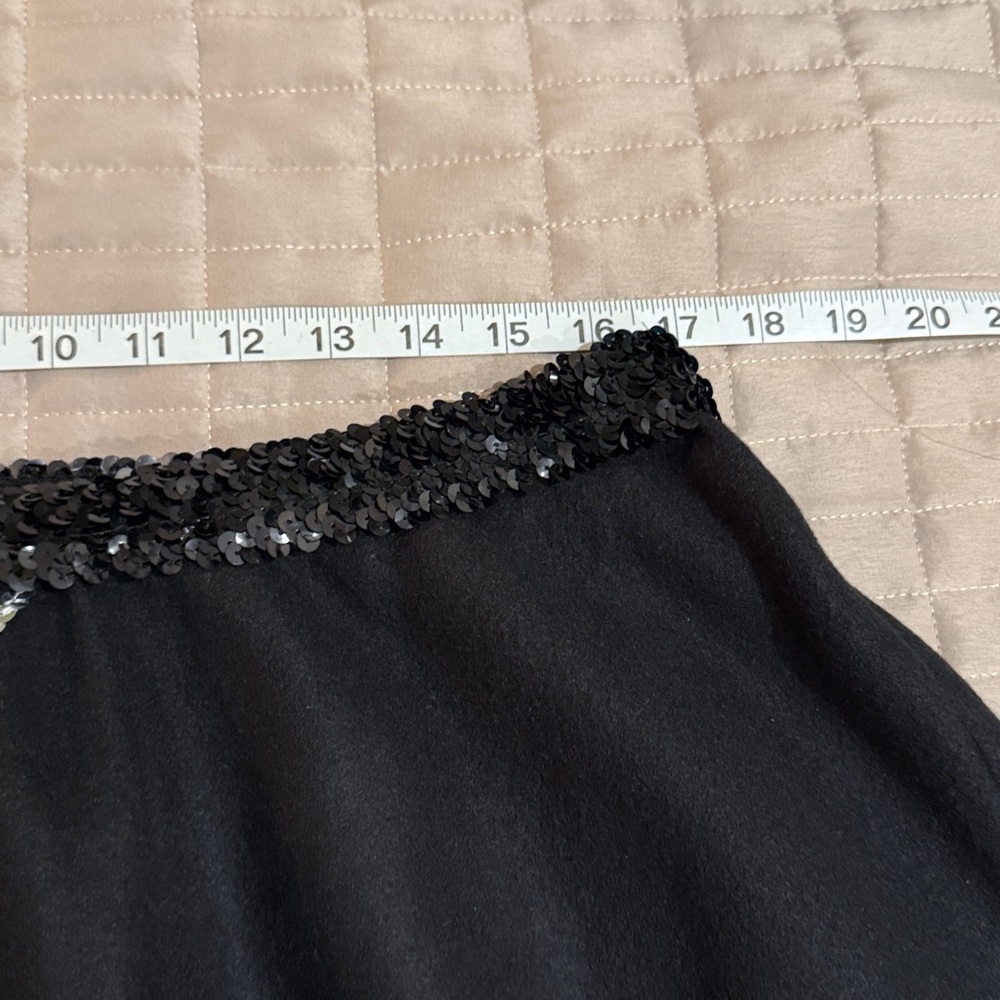 Women’s Poodle Skirt - Picture 14 of 14